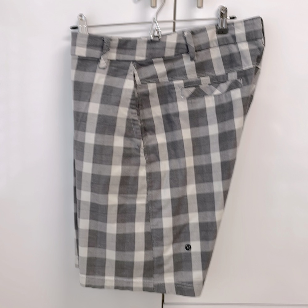 Lululemon plaid shorts